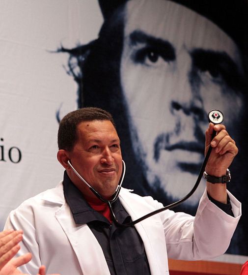 Chavez no dia do Medico Integral Comunitario